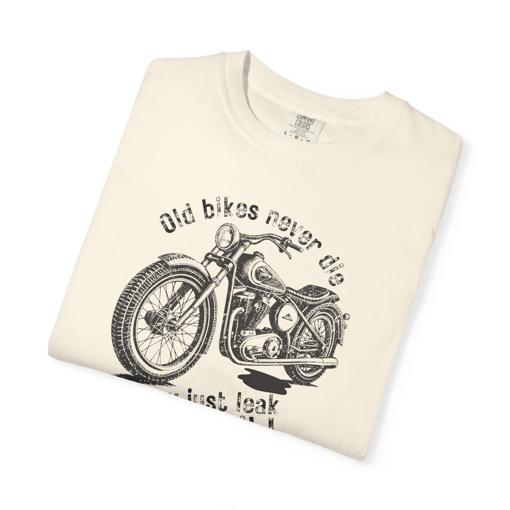 Non UK Sales Motorbike t-shirt (Old bikes never die, They just leak more oil)  B/W