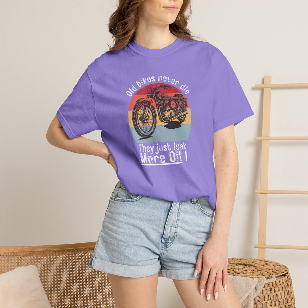 Non UK Sales Motorbike t-shirt (Old bikes never die, They just leak more oil)  W/B